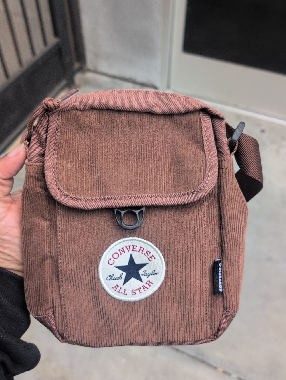 Converse Unisex Brown Corduroy Crossbody Bag. NWOT